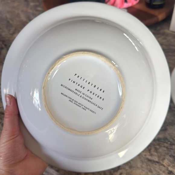 Pottery barn vintage posters spaghetti bowls set - Picture 4 of 4